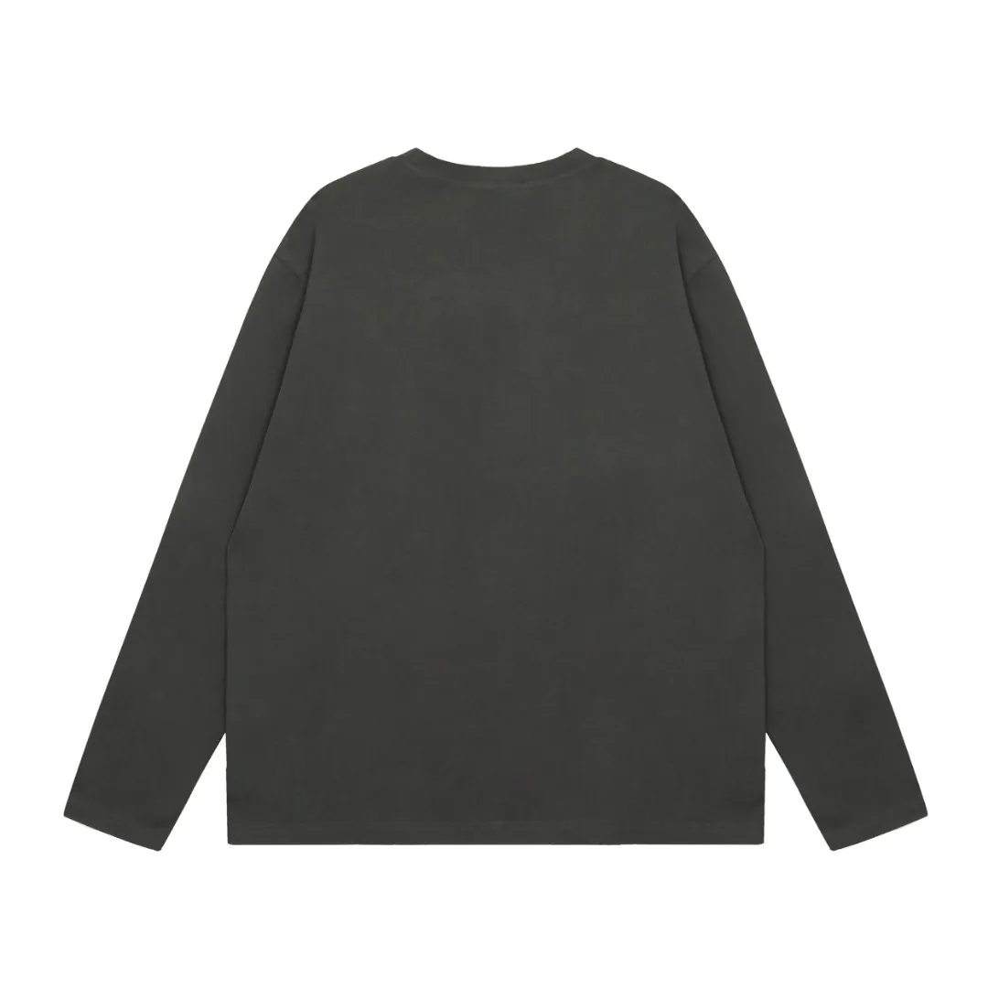 vivienne west wood Vivienne Saturn Hello Kitty cartoon long sleeves Simple and fashionable, highly practical for wearing inside and outside. Full range of correct accessories. Every detail is fully restored. Straightforward to pull up. Size: S M L cement gray